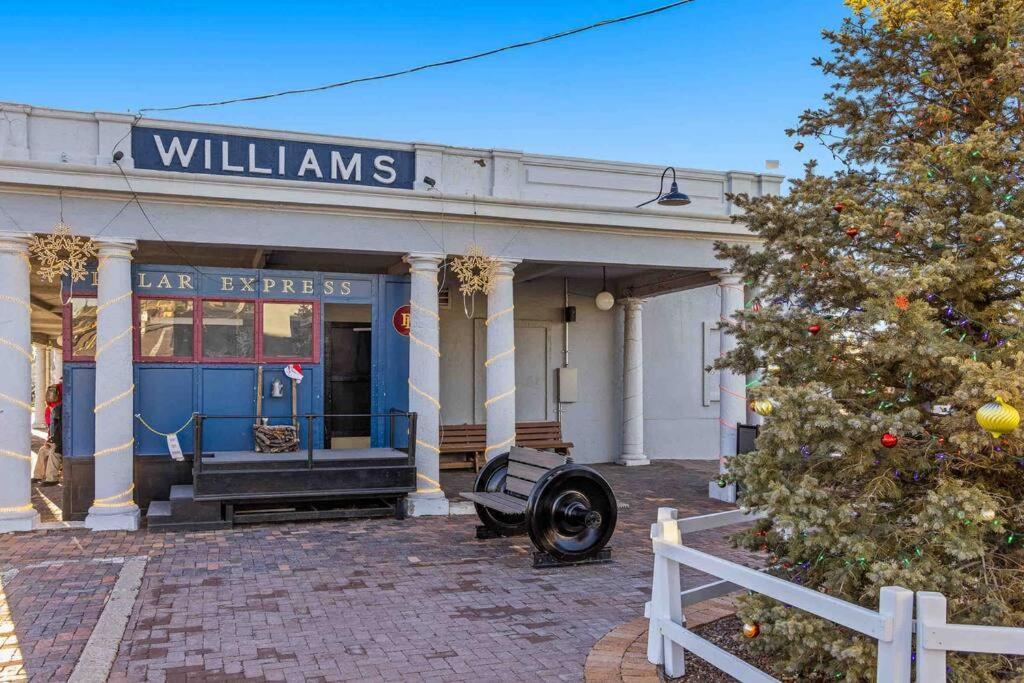 Walk To Gc Train Depot And Route 66, King Beds, Game Room, Bbq, Firepit Williams Exterior photo